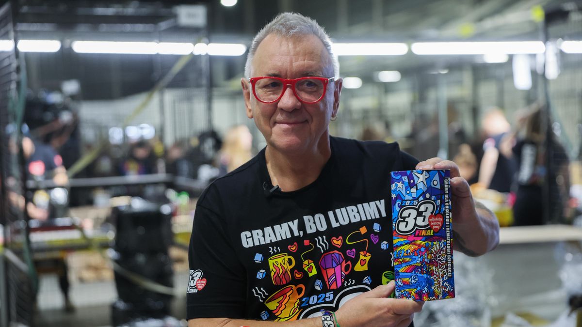 Jerzy Owsiak
Leszek Szyma�ski
33 33., 33 33. fina�, fina�u, Jurek Owsiak, przygotowania, puszka, puszki, skarbonka, skarbonki, wysy�ka