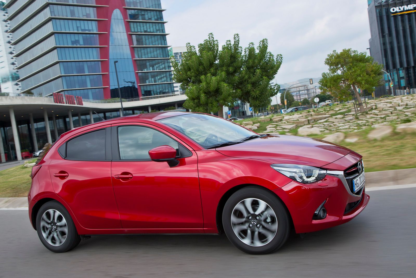Europejska Mazda 2 – obszerna galeria zdjęć 78