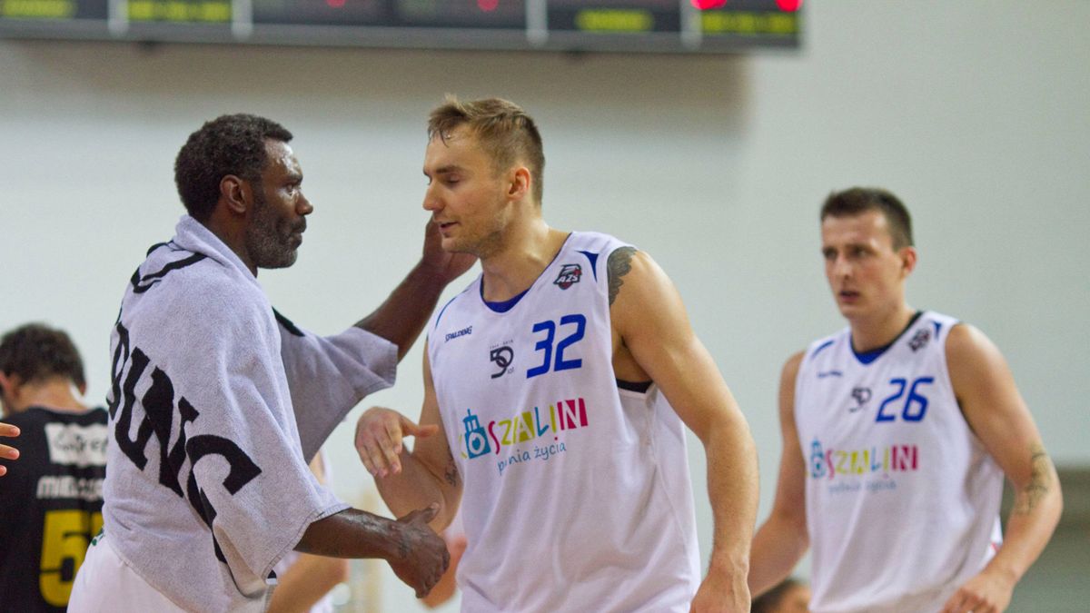 Materiały prasowe / JACEK IMIOLEK/058sport.pl / Na zdjęciu: koszykarze AZS-u Koszalin