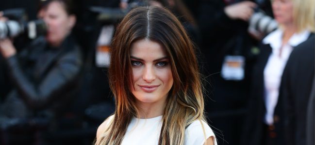 Isabeli Fontana  niczym grecka bogini