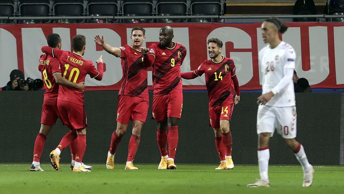 Zdjęcie okładkowe artykułu: PAP/EPA / OLIVIER HOSLET / Na zdjęciu: radość piłkarzy reprezentacji Belgii