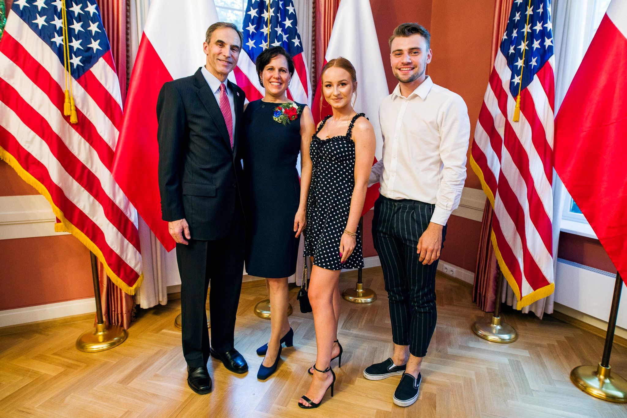 Littlemonster96 i Damian Kordas podczas świętowania Dnia Nepodległości w amerykańskiej ambasadzie