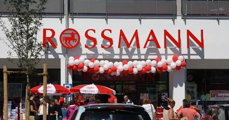 Rossmann. Trwa promocja urodzinowa. Zobacz, co kupisz o połowę taniej