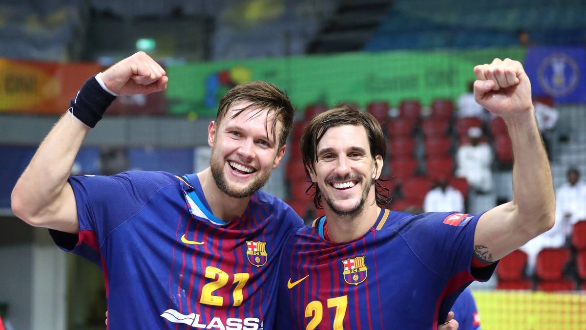 Zdjęcie okładkowe artykułu: Materiały prasowe / IHF / Na zdjęciu: zawodnicy FC Barcelona Lassa - Kamil Syprzak (z lewej) i Viran Morros (z prawej)