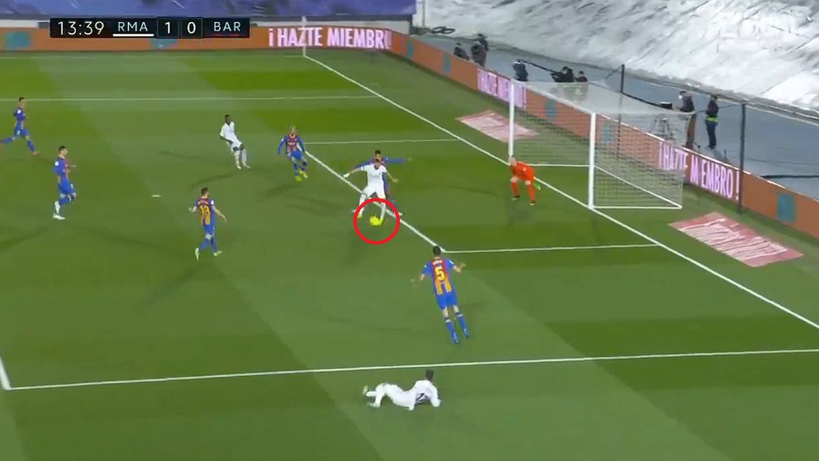 Karim Benzema - gol w El Clasico