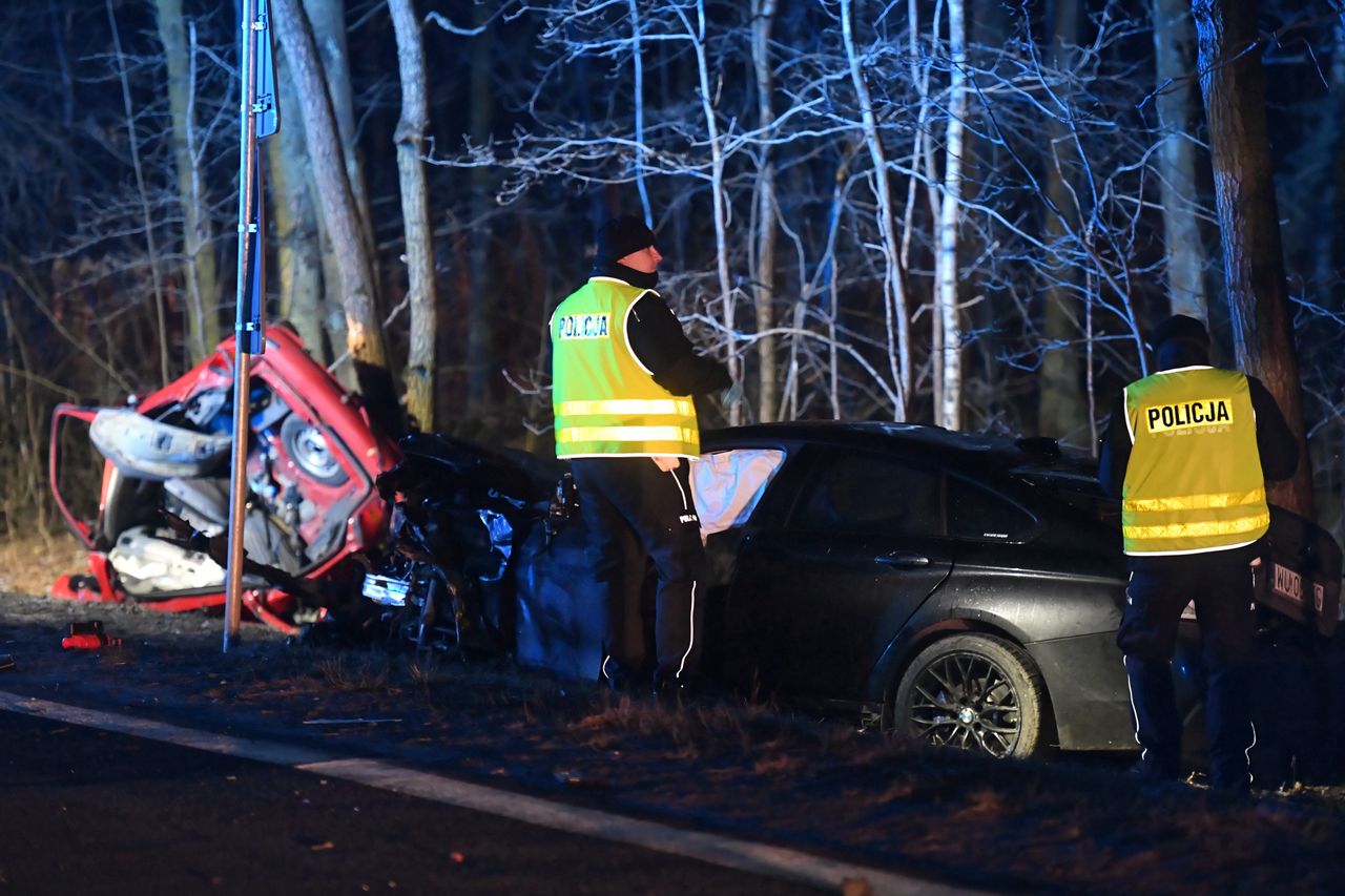 Marki. Tragiczny wypadek na drodze nr 631. Nie żyje jedna osoba