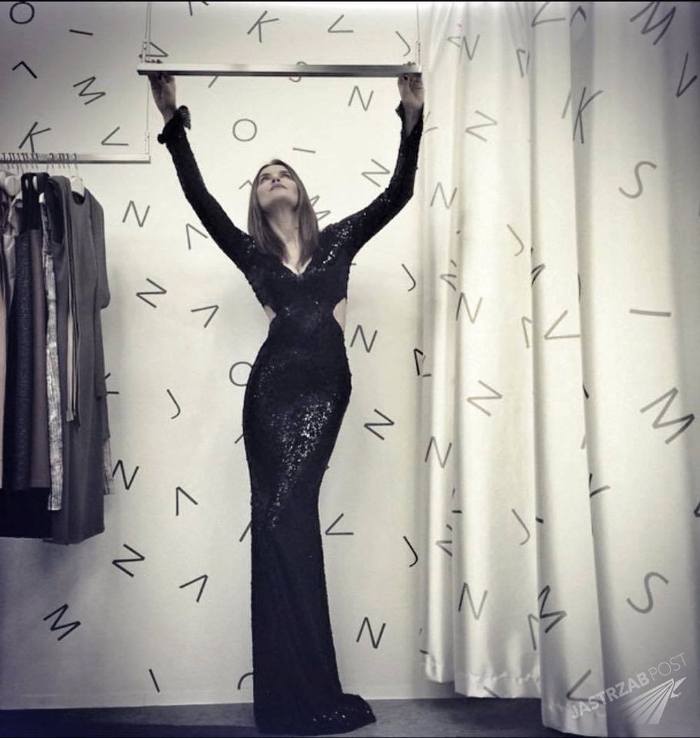 Joanna Koroniewska dla tle loga Joanny Klimas  Fot. screen z Facebook
