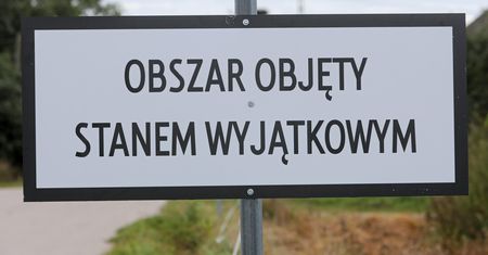 Stan wyjątkowy przedłużony. "Mówią nam, że będzie co najmniej do marca"