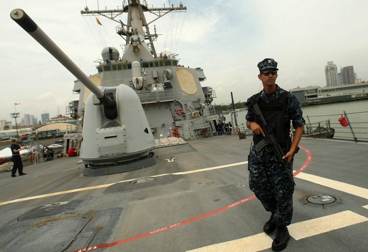 Chiny twierdzą, że "przepędziły" amerykański okręt. Jest odpowiedź USA