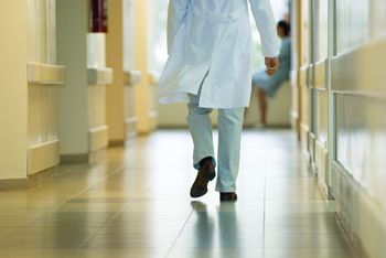 29-latek zmarł po hospitalizacji. Rodzina grzmi