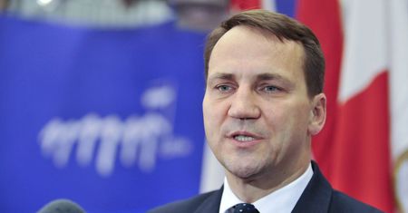 Euro 2012. Sikorski apeluje o surowe kary dla chuliganów
