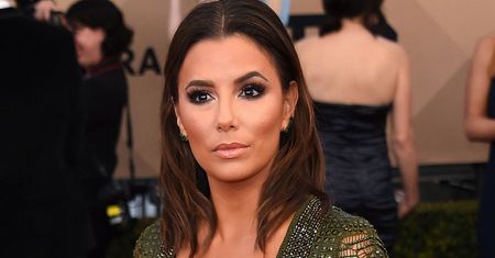 Zjawiskowa Eva Longoria na gali SAG 2016. Wybrała suknię w stylu Jennifer Lopez i odsłoniła spoooro ciała