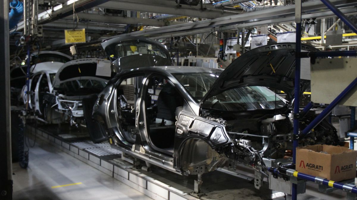 Fabryka Opla w Gliwicach w czasie pandemii21042020 GLIWICE KORONAWIRUS FABRYKA OPLA OPEL PSG FOT ARKADIUSZ GOLA  POLSKA PRESS