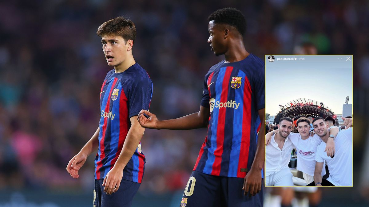 Zdjęcie okładkowe artykułu: Getty Images /  / Na dużym zdjęciu: Pablo Torre (po lewej), Ansu Fati (po prawej)/GETTY IMAGES, na małym zdjęciu: uśmiechnięci piłkarze FC Barcelony (Instagram)