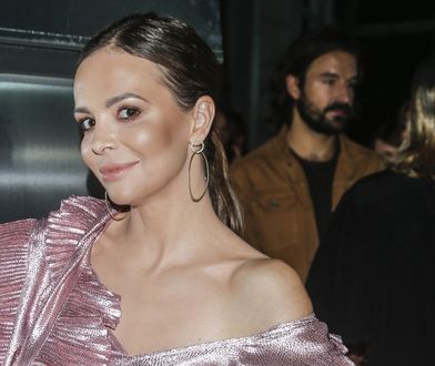 Anna Wendzikowska ma krótką spódnicę. Internauci pieją z zachwytu