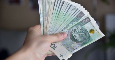 Emeryci mają czas tylko do końca lutego. Mija ważny termin