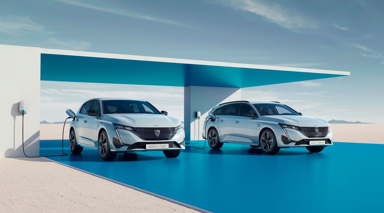 Peugeot E-308 wygląda jak spalinowy, ale pod maską skrywa wydajnego elektryka