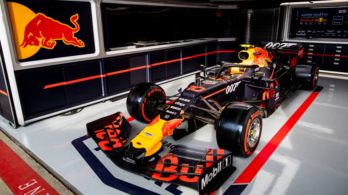 Zdjęcie okładkowe artykułu: Materiały prasowe / Red Bull / Na zdjęciu: charakterystyczne 007 na samochodzie Red Bulla
