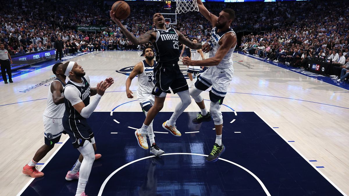 Zdjęcie okładkowe artykułu: Getty Images / Matthew Stockman / Na zdjęciu: Koszykarze podczas meczu Dallas Mavericks - Minnesota Timberwolves.