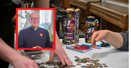 Zamiast na tacę, wrzucili na WOŚP. Proboszcz wspominał zmarłą parafiankę