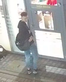 Policja publikuje zdjęcia poszukiwanego mężczyzny