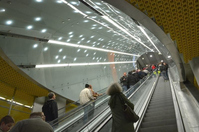 Warszawiacy zobaczyli nowe stacje metra [ZDJĘCIA]
