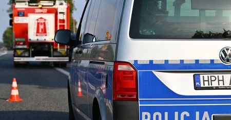 Kobieta zginęła, dzieci żyją. Tragiczny wypadek w Łódzkiem