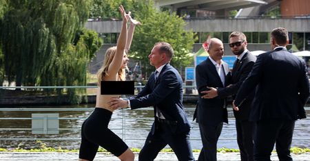 Tego Scholz się nie spodziewał. Kobiety miały jasny przekaz