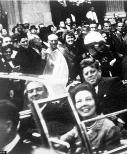 50 minut później już nie żył. Nieznane zdjęcie Kennedy'ego wywołało poruszenie