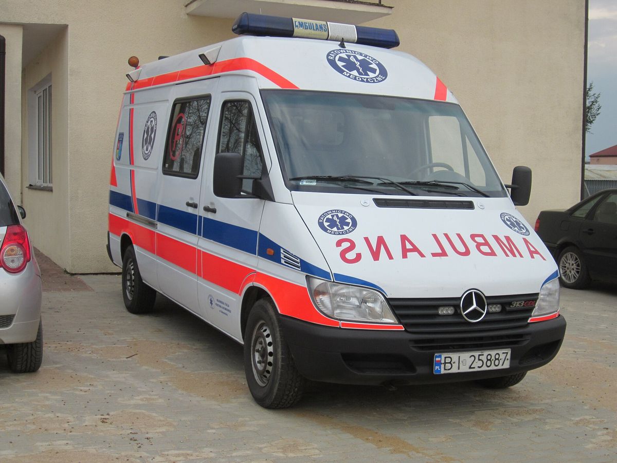 Ambulans. Zdjęcie ilustracyjne