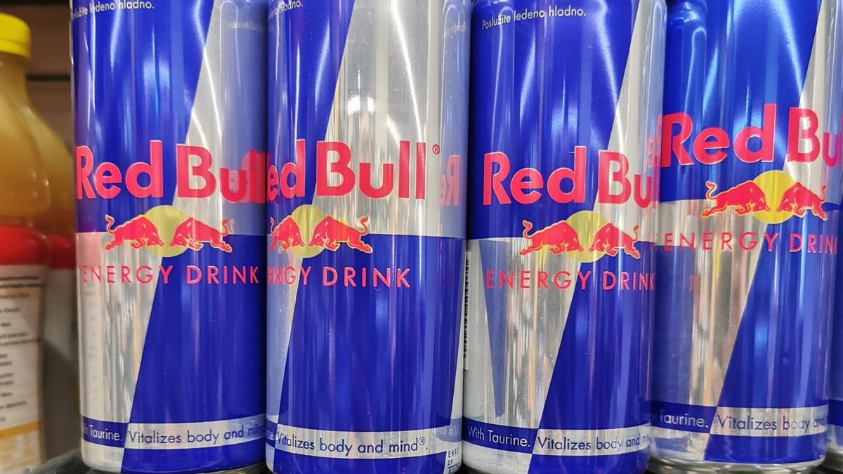 Na Twitterze dyskusja o cenie puszki Red Bulla w Chorwacji