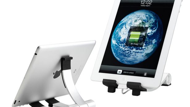 Applemania testuje Cooler Master Wave Stand 1