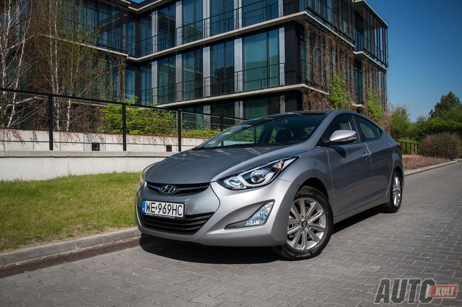 Hyundai Elantra 1,6 MPI Style - test [galeria zdjęć] 2