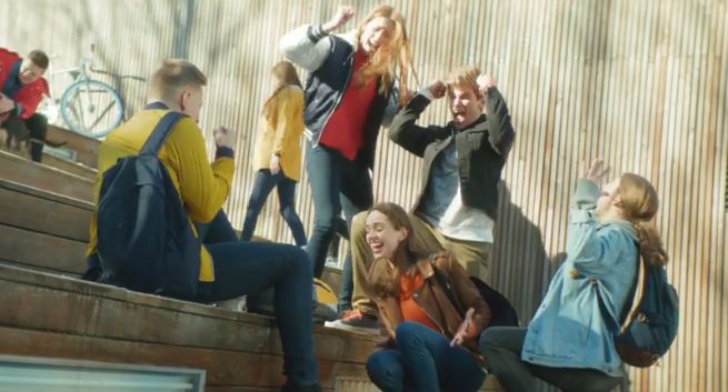 Emocje promują pakiet telewizyjny i Huawei Y6 w Orange Love (wideo)