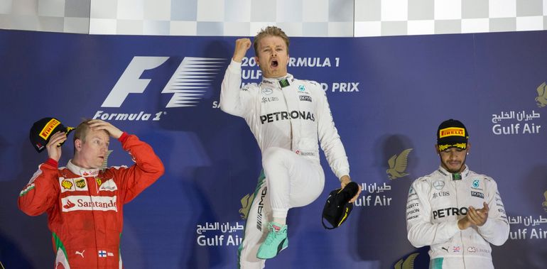 Radość Nico Rosberga z piątego zwycięstwa z rzędu