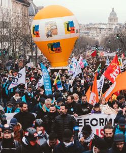 We Francji trwają strajki. "Ścisk, chaos i frustracja"