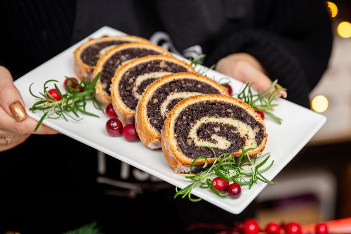 Poppy seed roll is a real bullseye!