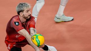 Puchar w dłoniach Tomasza Fornala. Postawił pieczątkę w finale