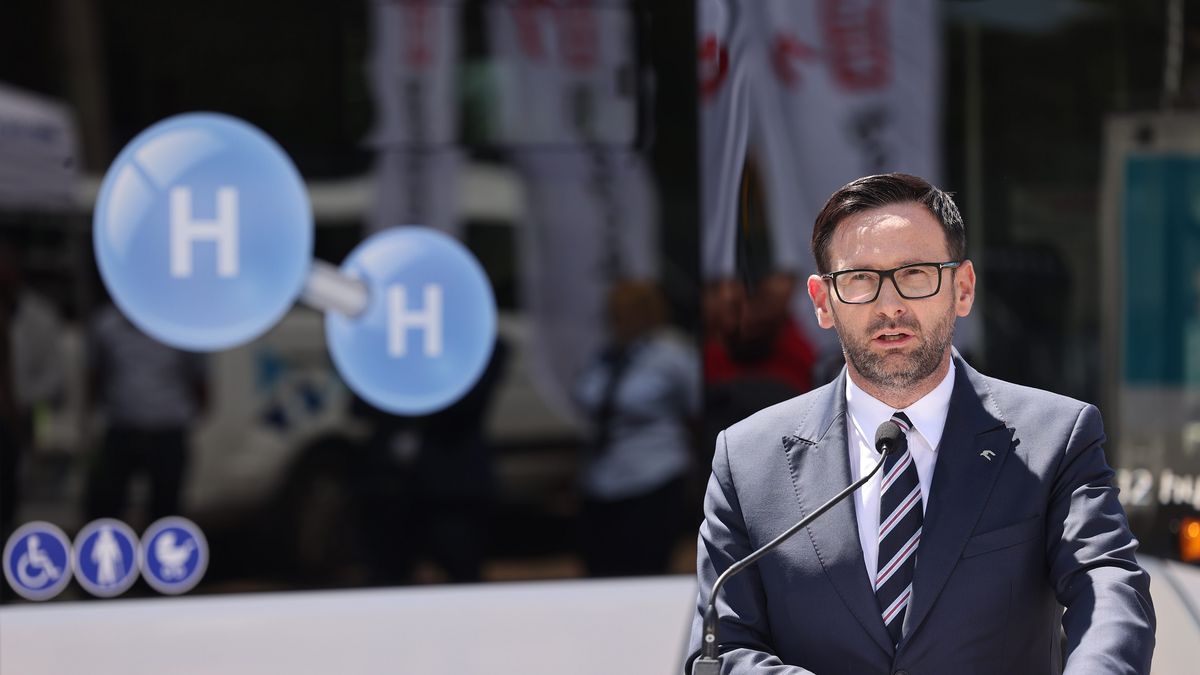 Daniel Obajtek ogłosił otwarcie pierwszej stacji wodorowej Orlenu. Takich, gdzie nie da się zatankować już kilka w kraju jest.