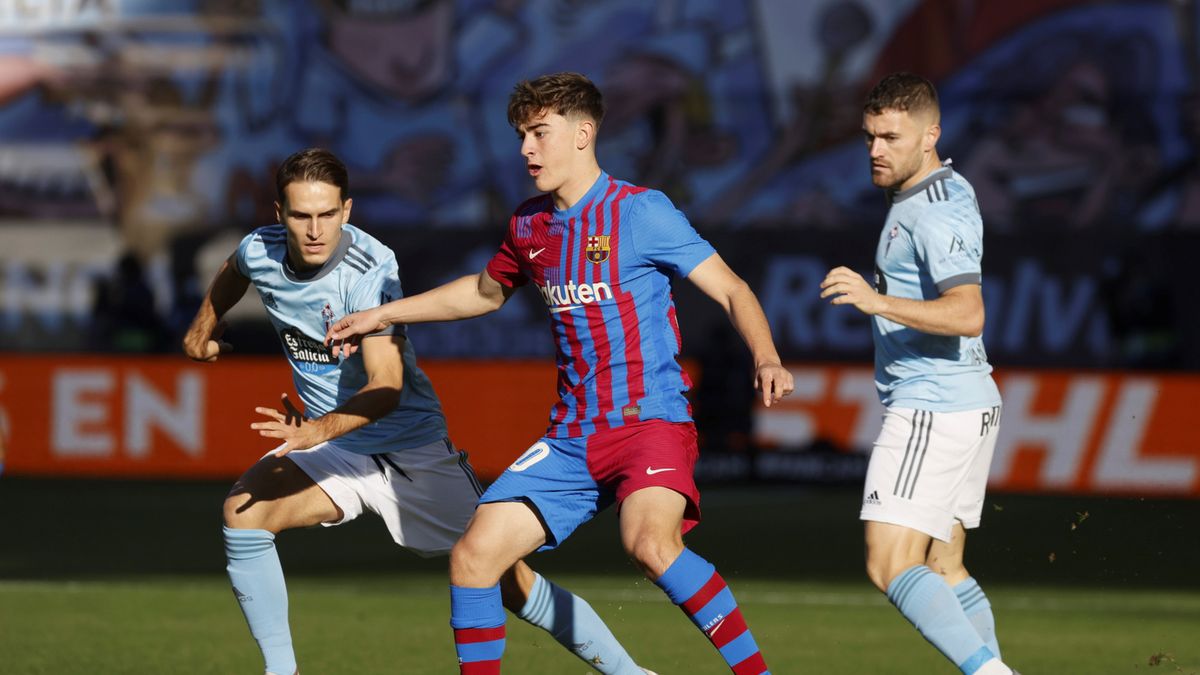PAP/EPA / Lavandeira jr  / Na zdjęciu: mecz Celta Vigo - FC Barcelona