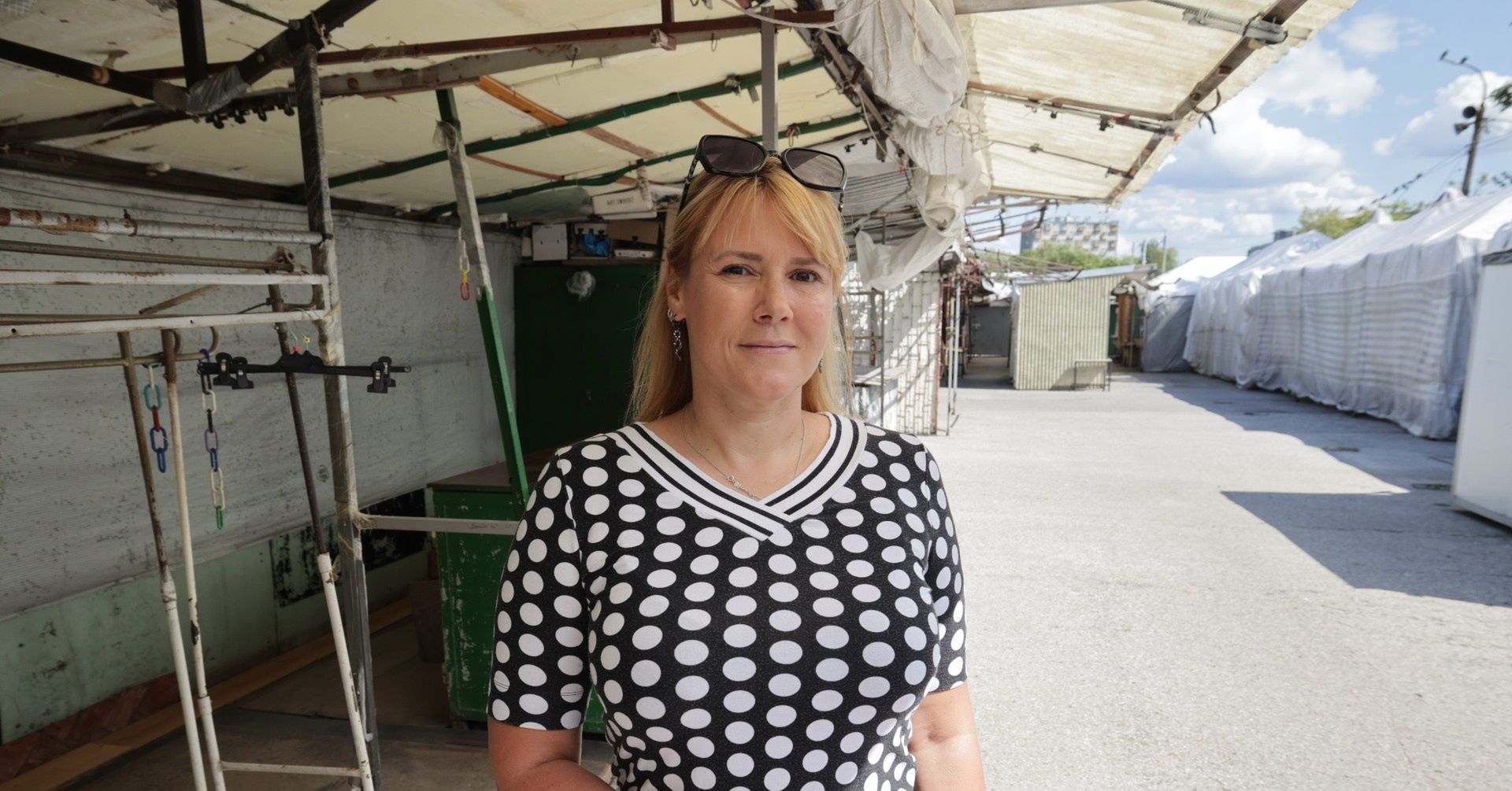 Rada Miasta Kielce przyjęła uchwałę intencyjną mającą na celu ochronę targowiska przy ulicy Seminaryjskiej przed zabudową mieszkaniową. Na zdjęciu radna Rady Miasta Kielce Katarzyna Czech-Dominguez.