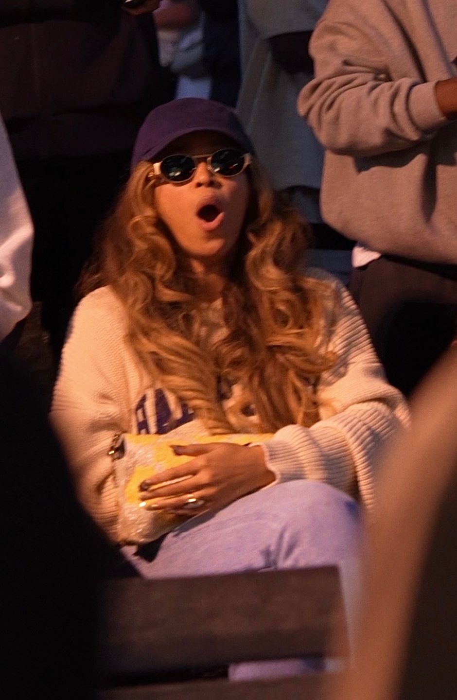 Blue Ivy bawi się z Beyonce i Kelly Rowland na koncercie