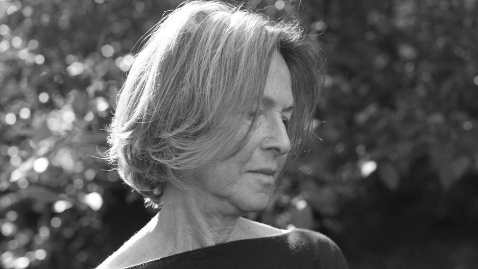 Nobel 2020 - literatura
October 21, 2012: Louise Gluck was today awarded the 2020 Nobel Literature Prize.The American poet Louise Gluck was born 1943 in New York and lives in Cambridge, Massachusetts. Apart from her writing she is a professor of English at Yale University, New Haven, Connecticut. She made her debut in 1968 with Firstborn, and was soon acclaimed as one of the most prominent poets in American contemporary literature. She has received several prestigious awards, among them the Pulitzer Prize (1993) and the National Book Award (2014). (Katherine Wolkoff/Farrar, Straus and Giroux/POLARIS)
Katherine Wolkoff