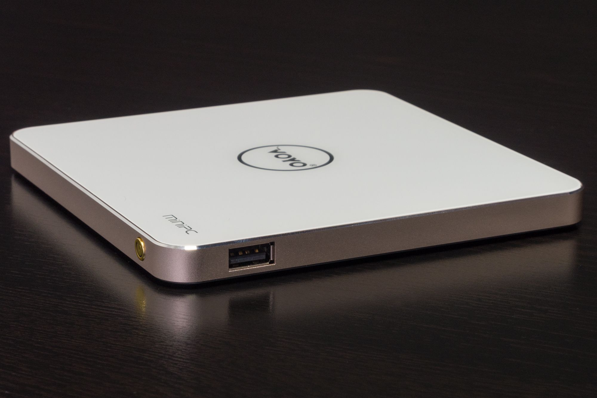 VOYO V3: test pięknego komputerka do salonu z Windowsem 10 i Atomem 4