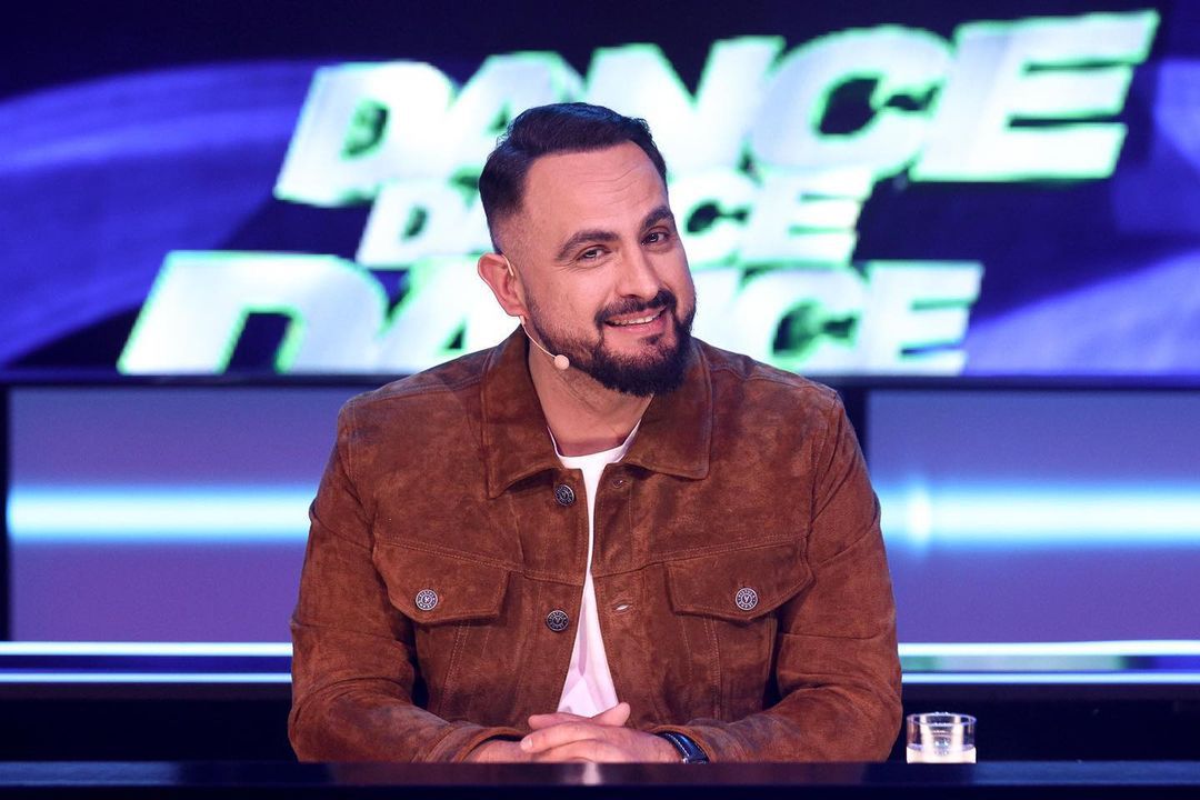 Agustin Egurrola w jury Dance Dance Dance