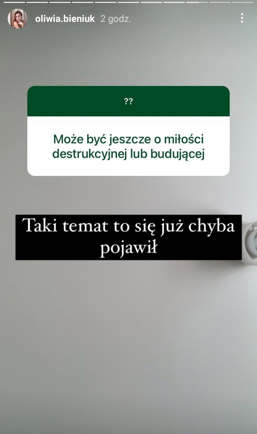 Oliwia Bieniuk rozprawia z fanami o maturze z języka polskiego