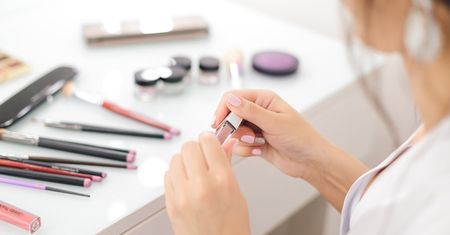 Kobiety oszalały na punkcie tych kosmetyków! To czas największych okazji