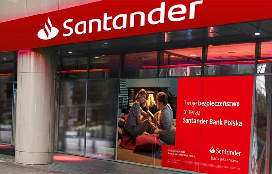 Trzeci największy bank w Polsce zmienia właściciela. Transakcja za 30 mld zł