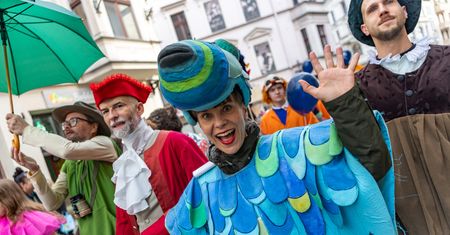 Bajkowa parada rozpoczęła 32. Międzynarodowy Festiwal Spotkania [zdjęcia]