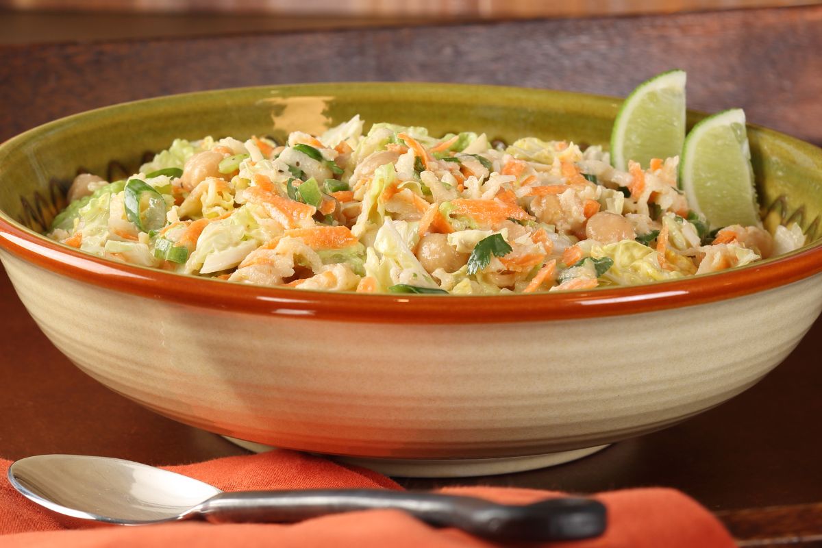 Surówka kopenhaska to najlepszy dodatek do kotleta. Zwykle robię dwie miski, bo szybko znika ze stołu